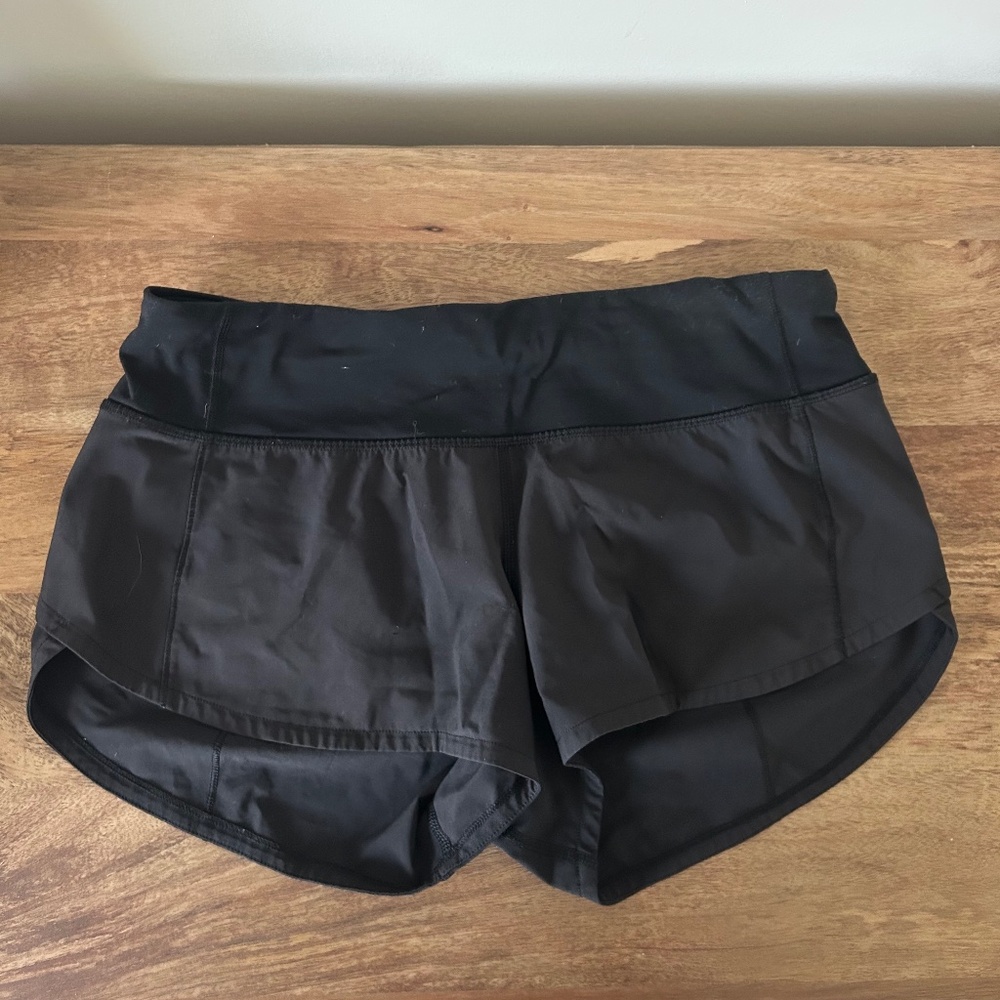 lululemon black speed up shorts